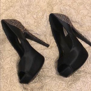 Jeweled Peep Toe Steve Madden heels!!!